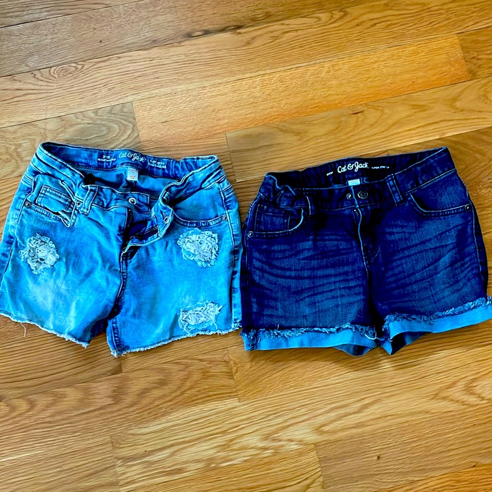Girls shorts size 10